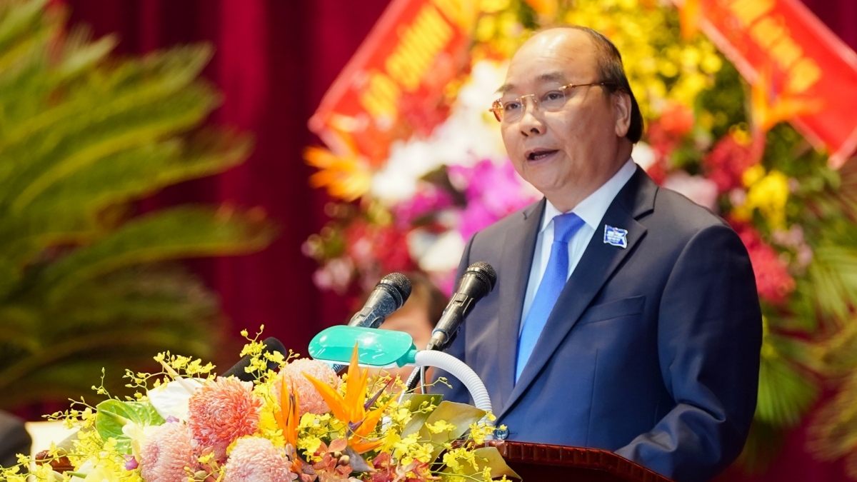 PM urges Nghe An to form scientific complex of national standards